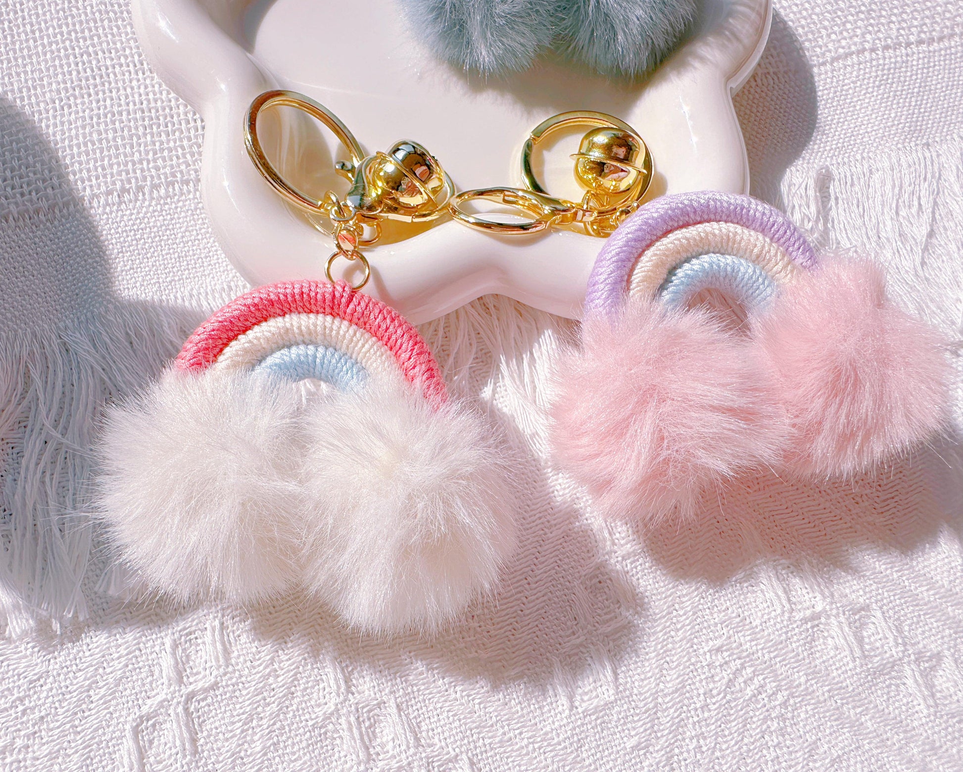 PomPom Rainbow Keychain – Fluffy Bag Charm | I'M GIFT - I‘M GIFT
