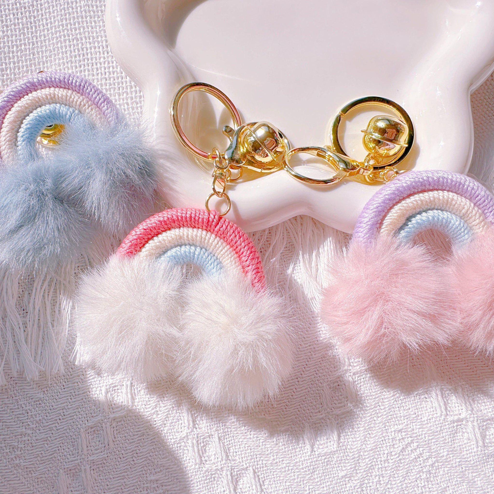 PomPom Rainbow Keychain – Fluffy Bag Charm | I'M GIFT - I‘M GIFT
