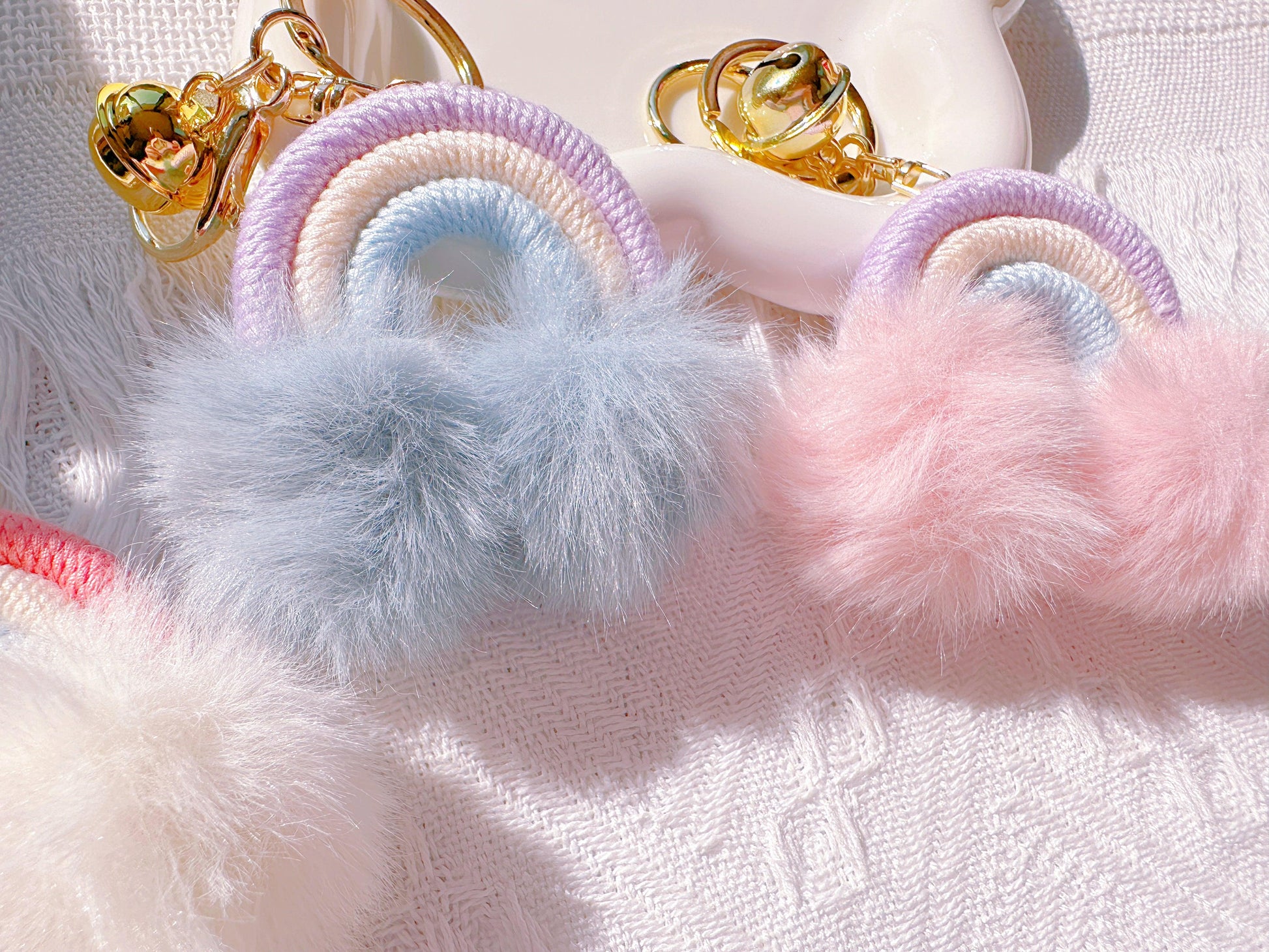 PomPom Rainbow Keychain – Fluffy Bag Charm | I'M GIFT - I‘M GIFT