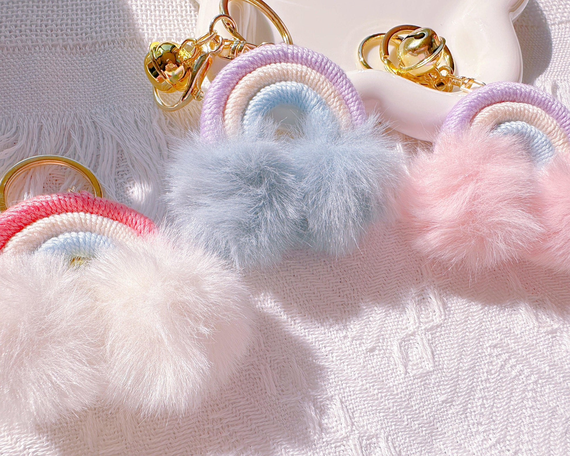 PomPom Rainbow Keychain – Fluffy Bag Charm | I'M GIFT - I‘M GIFT