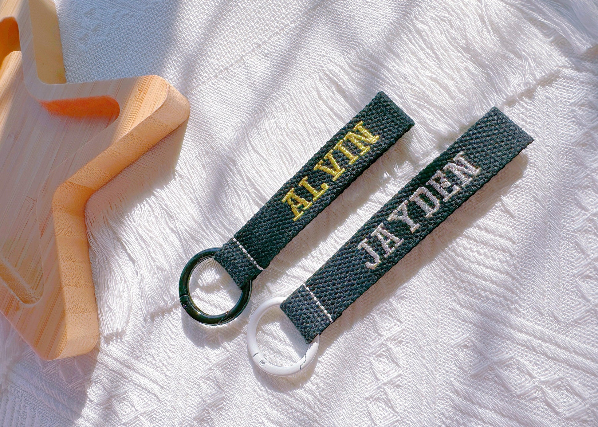 Gold & Silver Embroidered Name Tag | Custom Luggage & Keychain Tag - I‘M GIFT