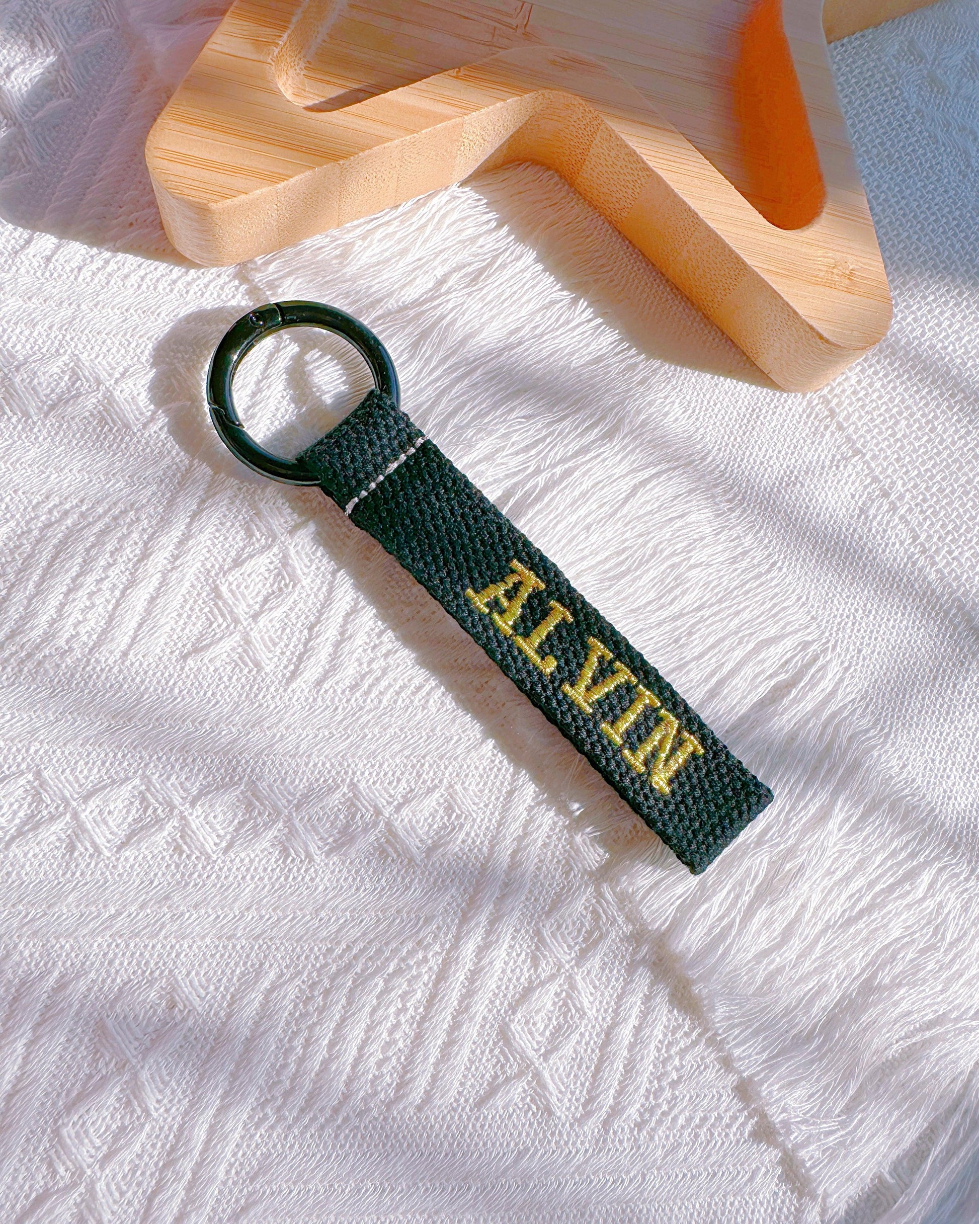 Gold & Silver Embroidered Name Tag | Custom Luggage & Keychain Tag - I‘M GIFT